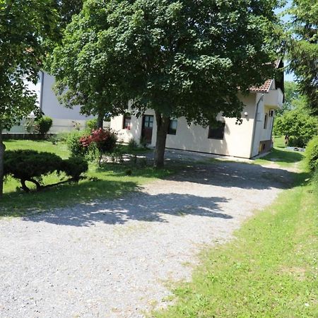 Maple Place Velika Gorica Exterior foto
